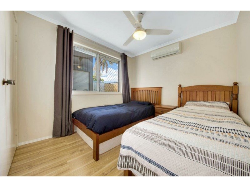 318 J Hickey Avenue, Clinton QLD 4680