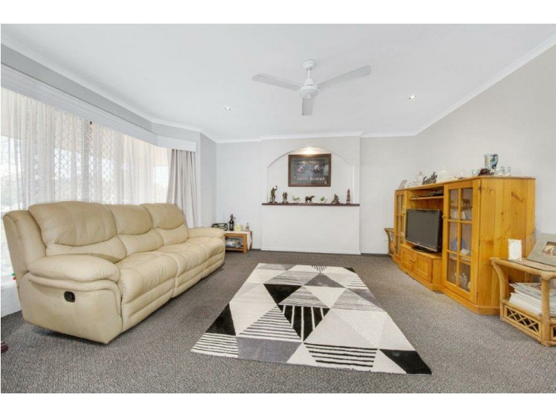 7 Joyner Close, Glen Eden QLD 4680