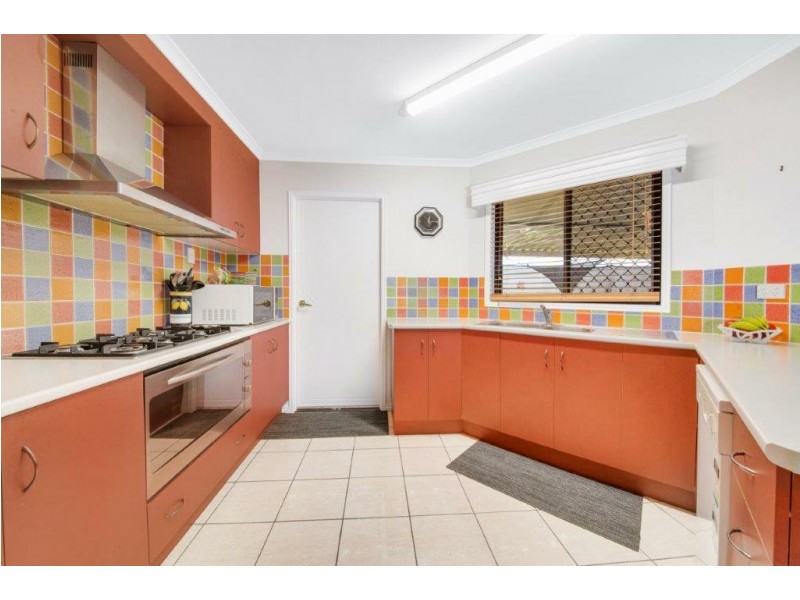 7 Joyner Close, Glen Eden QLD 4680