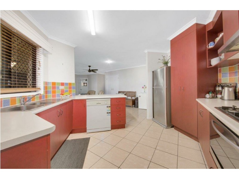 7 Joyner Close, Glen Eden QLD 4680