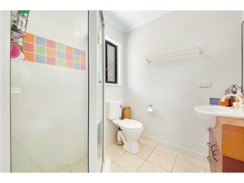 7 Joyner Close, Glen Eden QLD 4680