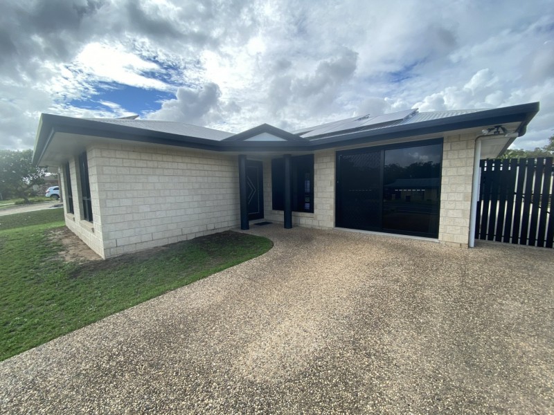 25 COL BROWN AVENUE, Clinton QLD 4680