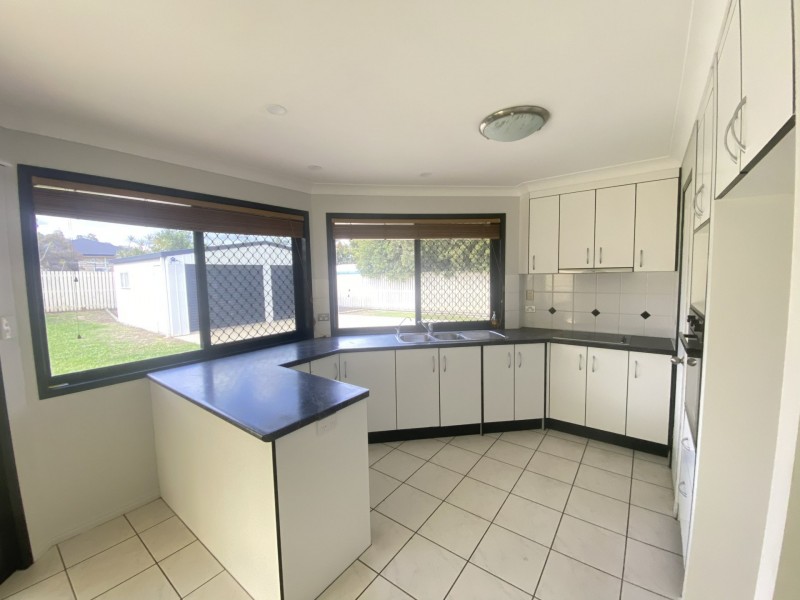 25 COL BROWN AVENUE, Clinton QLD 4680
