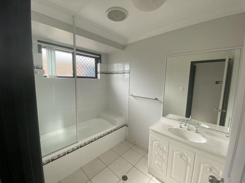 25 COL BROWN AVENUE, Clinton QLD 4680