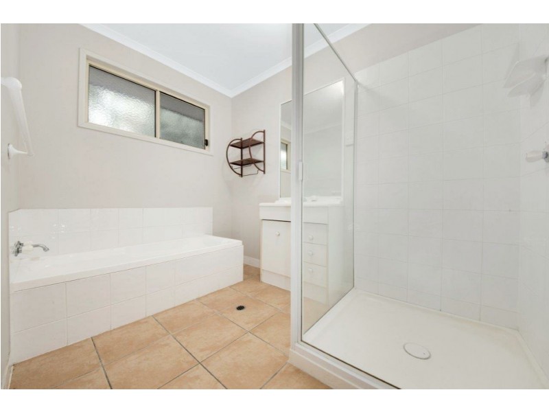 95 Malpas Street, Boyne Island QLD 4680