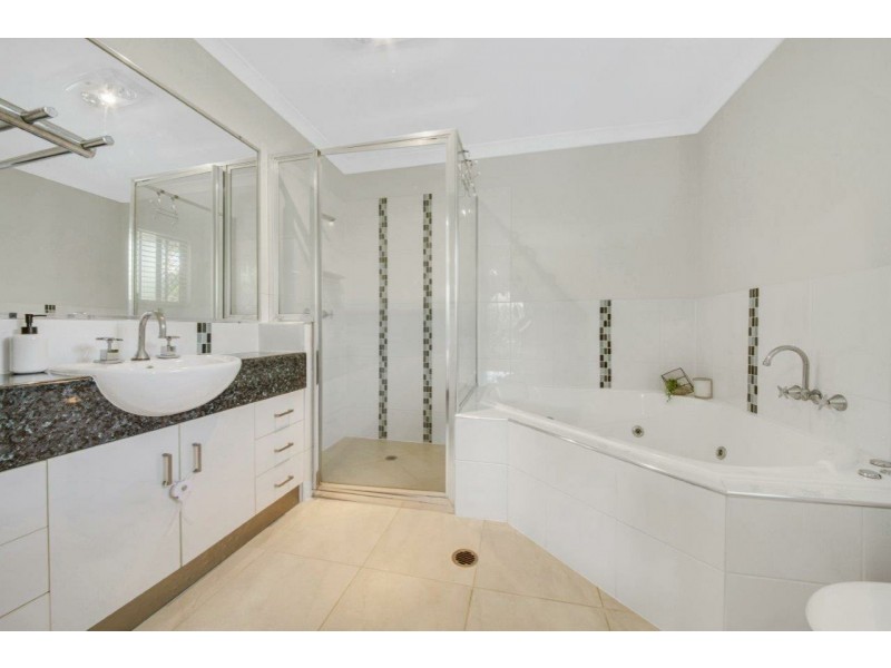 116 Penda Avenue, New Auckland QLD 4680