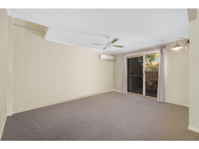 Unit 2/46 J Hickey Avenue, Clinton QLD 4680