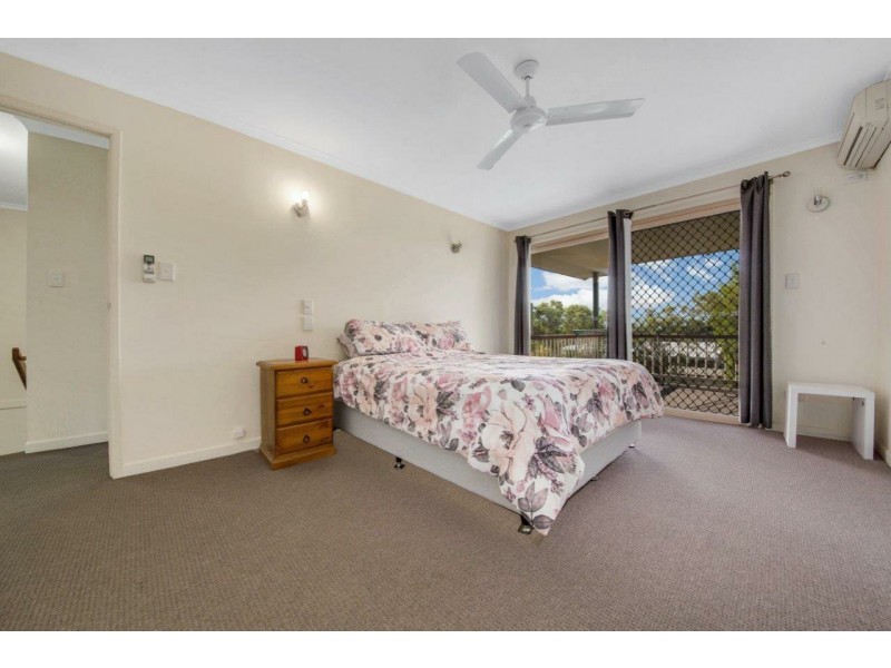 Unit 2/46 J Hickey Avenue, Clinton QLD 4680