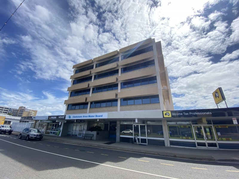 Shop 2/136 Goondoon Street, Gladstone QLD 4680