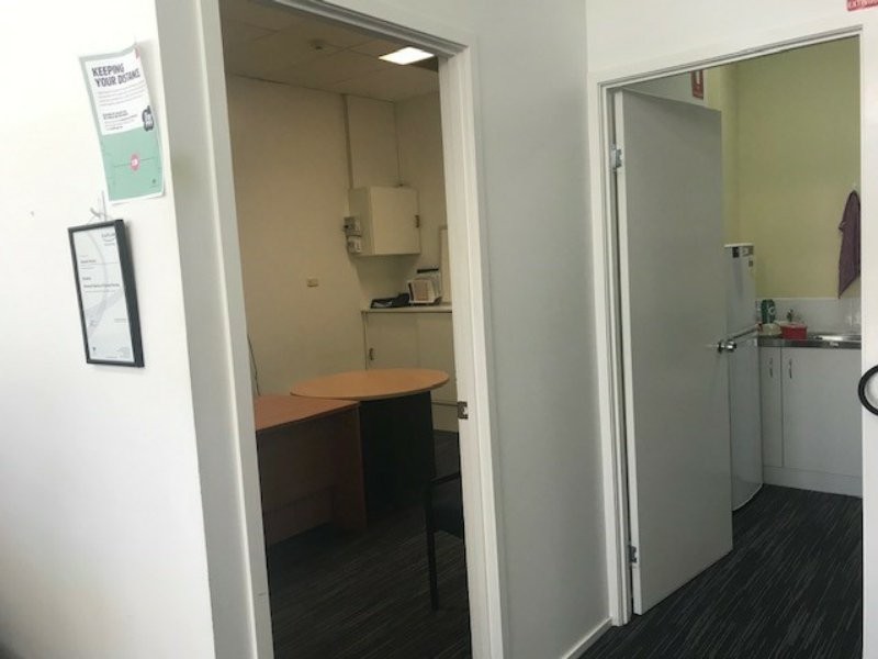 Shop 2/136 Goondoon Street, Gladstone QLD 4680