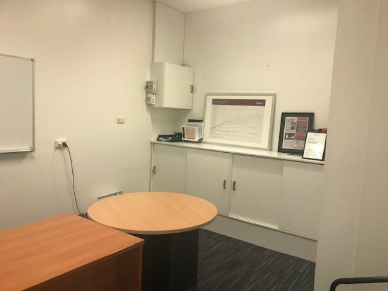 Shop 2/136 Goondoon Street, Gladstone QLD 4680