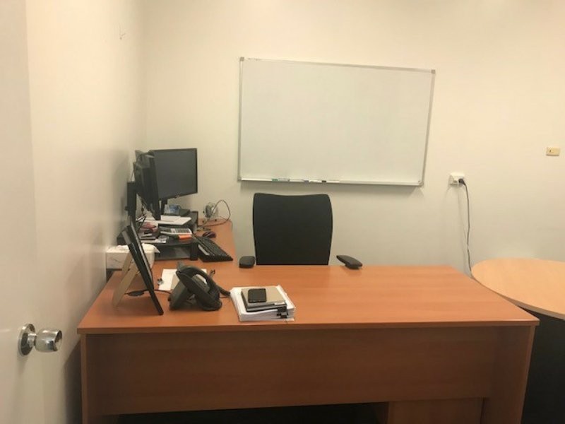 Shop 2/136 Goondoon Street, Gladstone QLD 4680