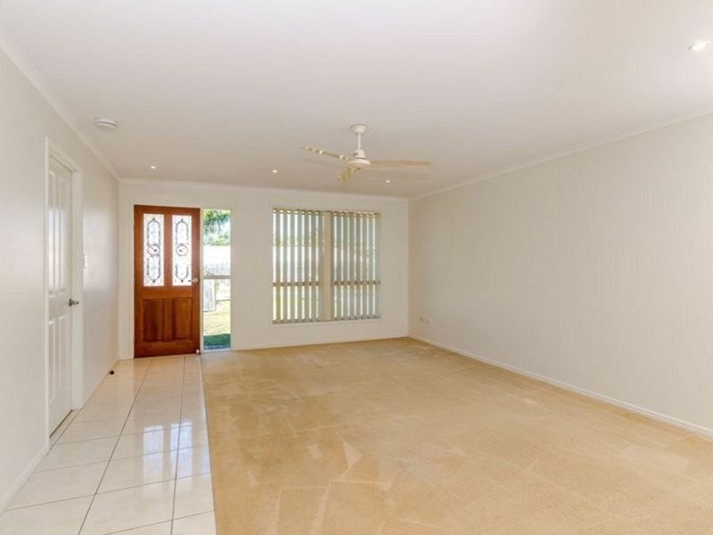6 Bridgeman Place, New Auckland QLD 4680
