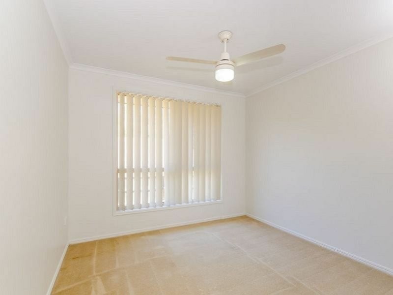 6 Bridgeman Place, New Auckland QLD 4680