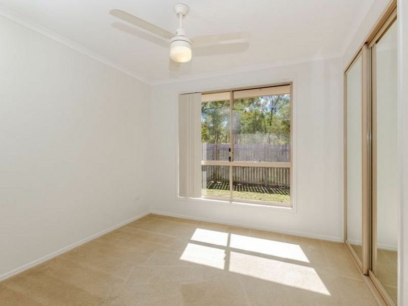 6 Bridgeman Place, New Auckland QLD 4680