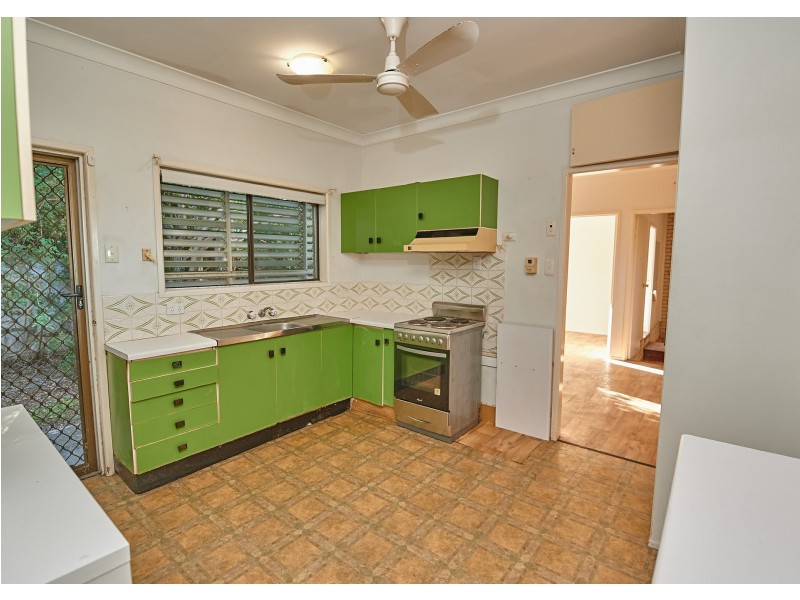 5 Elizabeth Street, South Gladstone QLD 4680