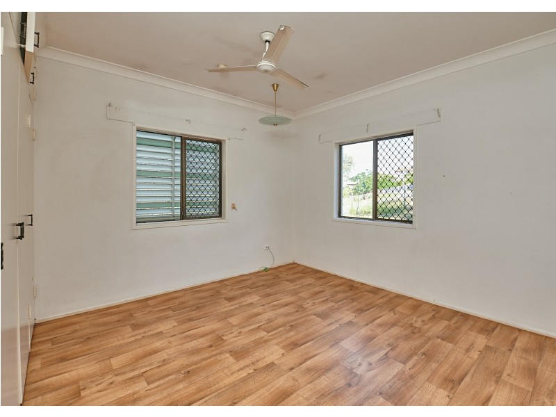 5 Elizabeth Street, South Gladstone QLD 4680