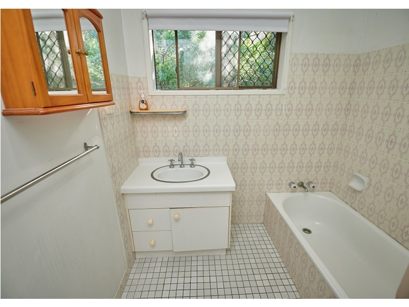5 Elizabeth Street, South Gladstone QLD 4680