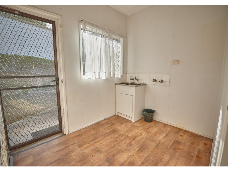 5 Elizabeth Street, South Gladstone QLD 4680