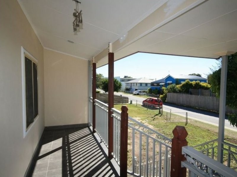 8 Herbert Street, Gladstone QLD 4680
