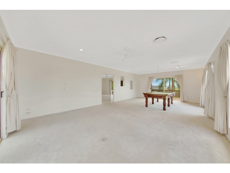 10 Selwyn Close, Telina QLD 4680