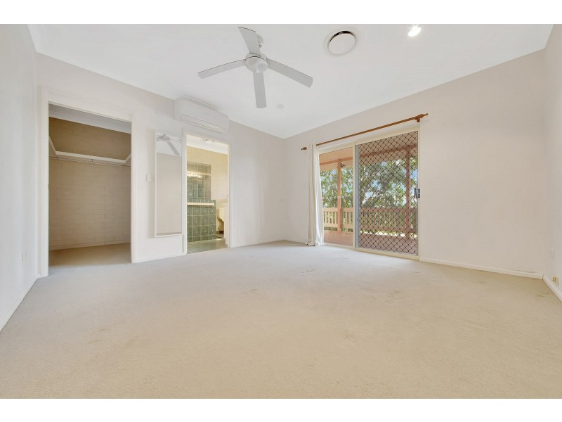 10 Selwyn Close, Telina QLD 4680