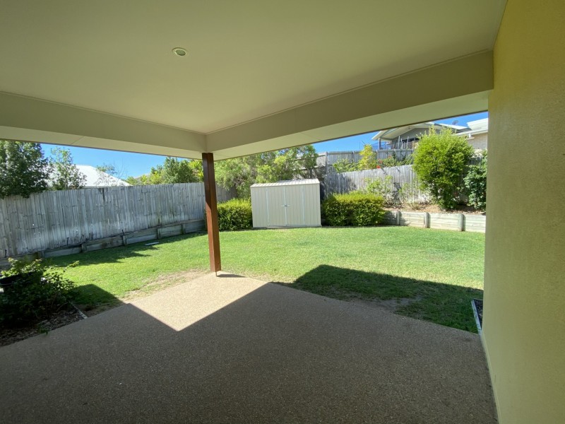 61 Daintree Boulevard, New Auckland QLD 4680
