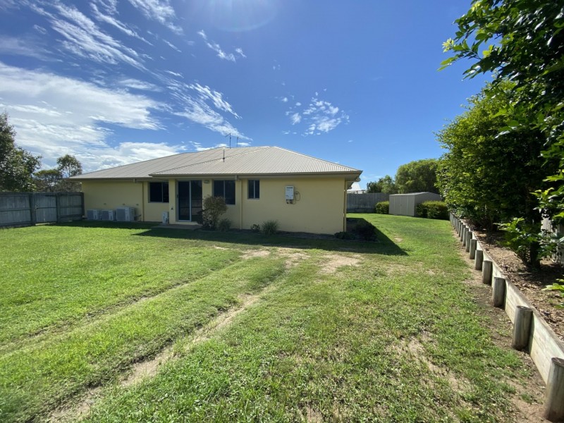61 Daintree Boulevard, New Auckland QLD 4680