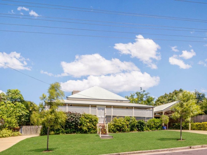 5 Yarroon Street, Gladstone QLD 4680