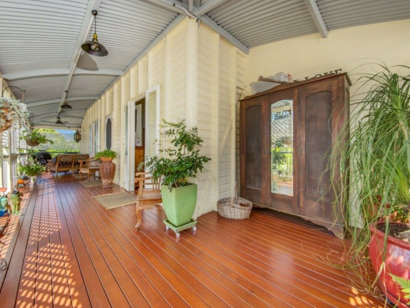 5 Yarroon Street, Gladstone QLD 4680