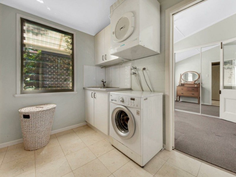 5 Yarroon Street, Gladstone QLD 4680