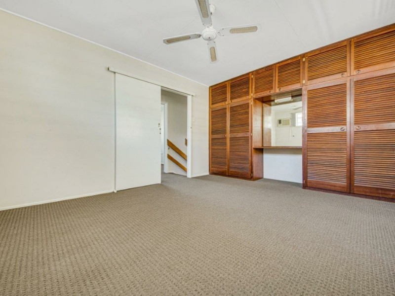 25 Amelia Street, West Gladstone QLD 4680