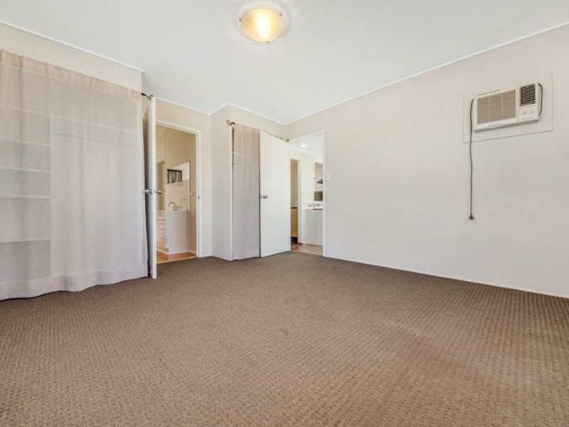 25 Amelia Street, West Gladstone QLD 4680