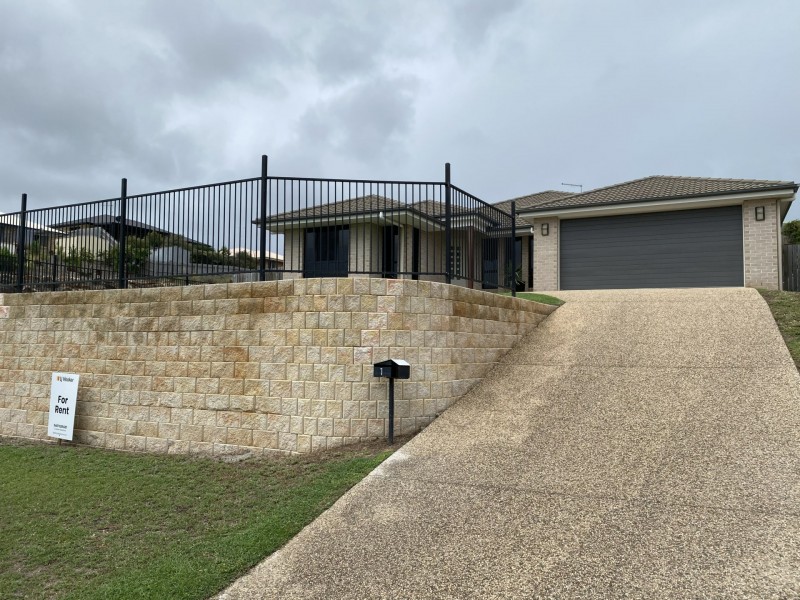 1 WYARA CLOSE, Clinton QLD 4680