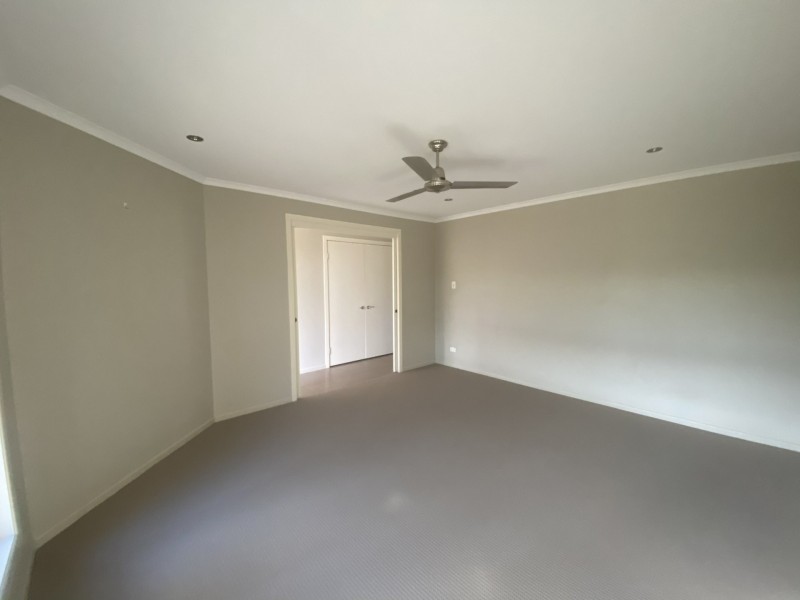 1 WYARA CLOSE, Clinton QLD 4680