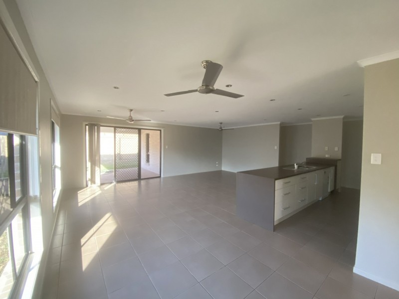 1 WYARA CLOSE, Clinton QLD 4680