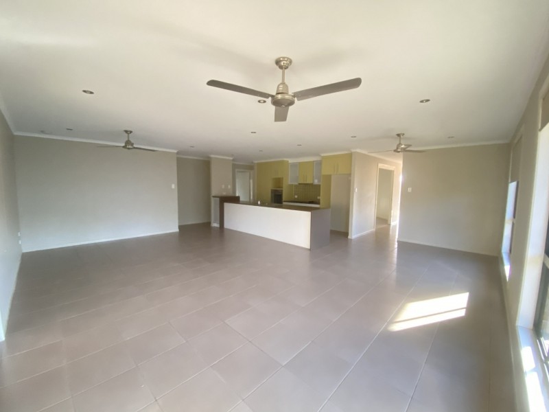 1 WYARA CLOSE, Clinton QLD 4680