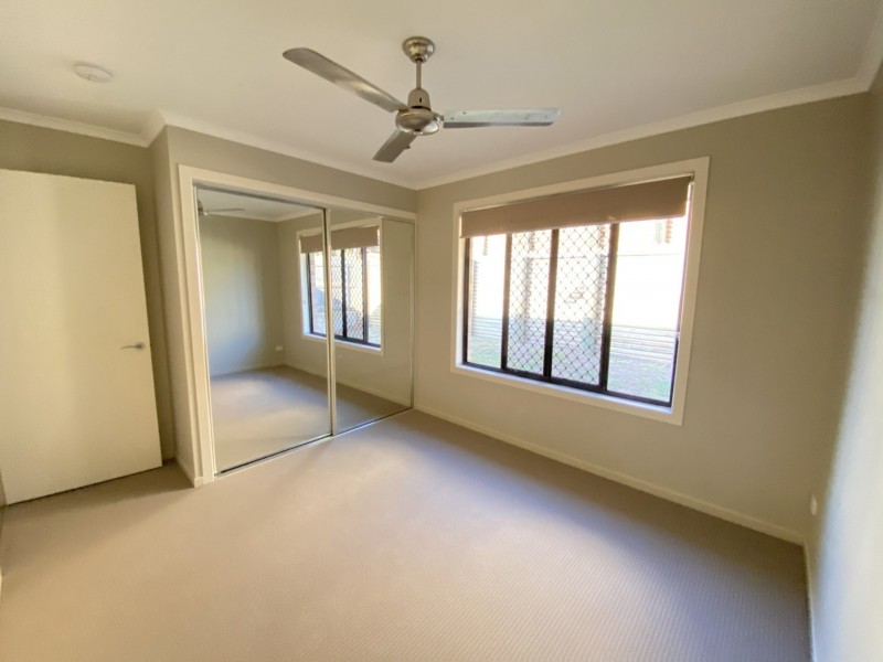 1 WYARA CLOSE, Clinton QLD 4680
