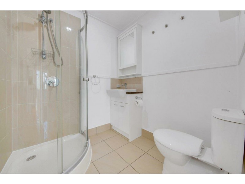 20 Boles Street, West Gladstone QLD 4680