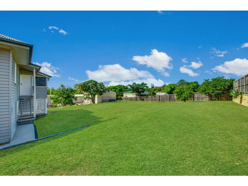 20 Boles Street, West Gladstone QLD 4680