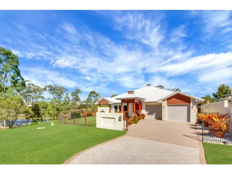 11 Grasstree Crescent, Kirkwood QLD 4680