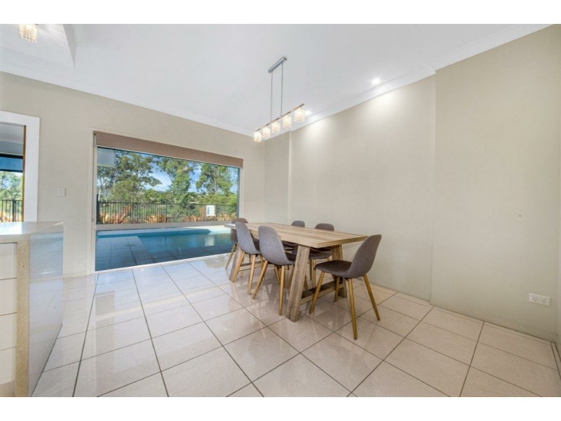 11 Grasstree Crescent, Kirkwood QLD 4680