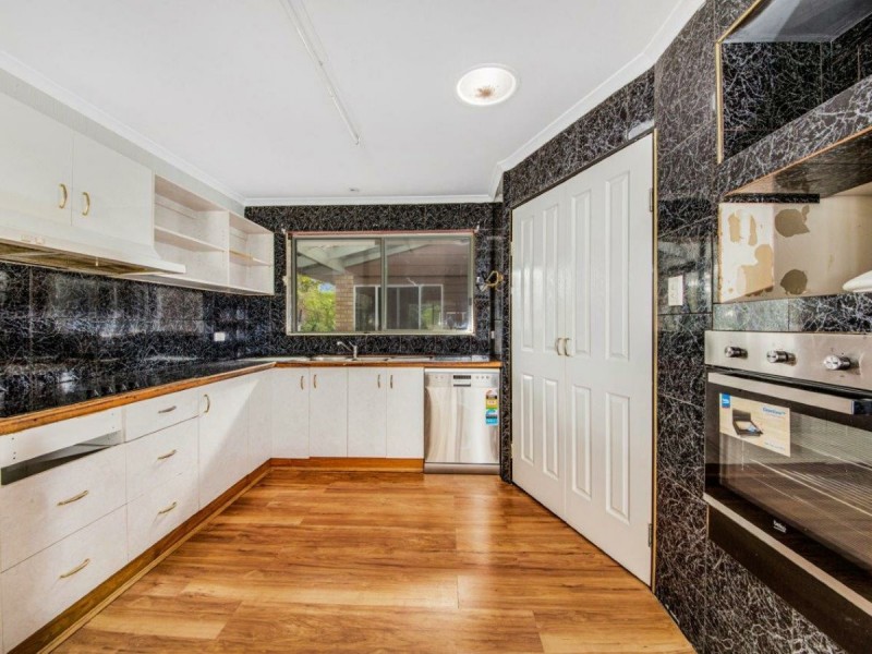 15 Silverton Drive, Tannum Sands QLD 4680