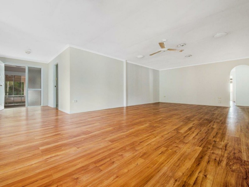 15 Silverton Drive, Tannum Sands QLD 4680