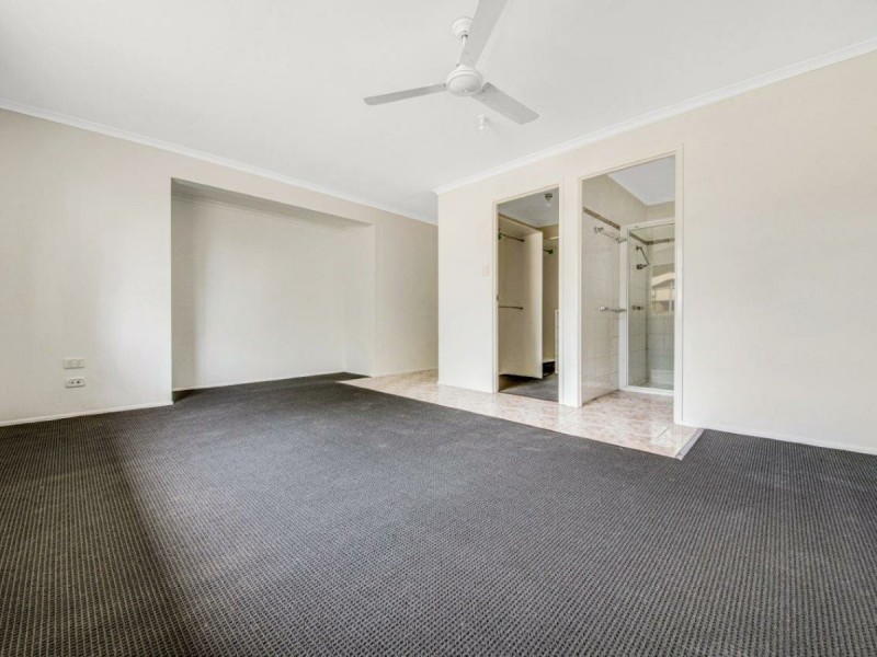 15 Silverton Drive, Tannum Sands QLD 4680