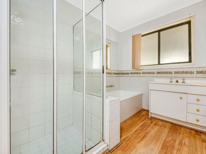 15 Silverton Drive, Tannum Sands QLD 4680