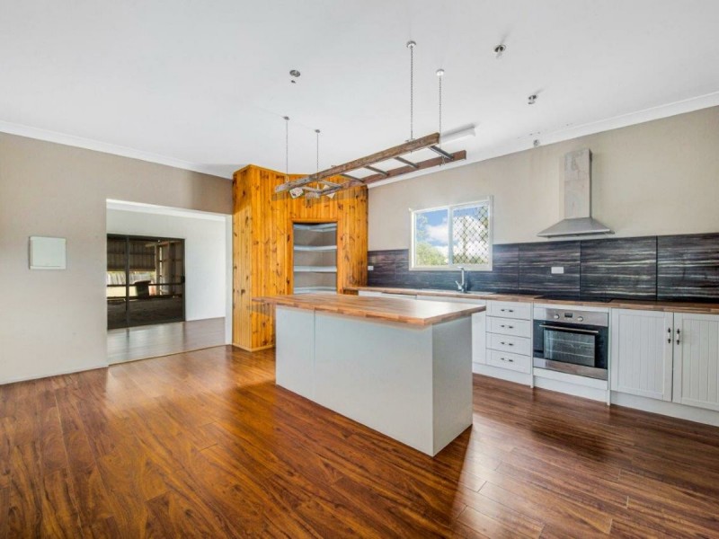 15 Silverton Drive, Tannum Sands QLD 4680
