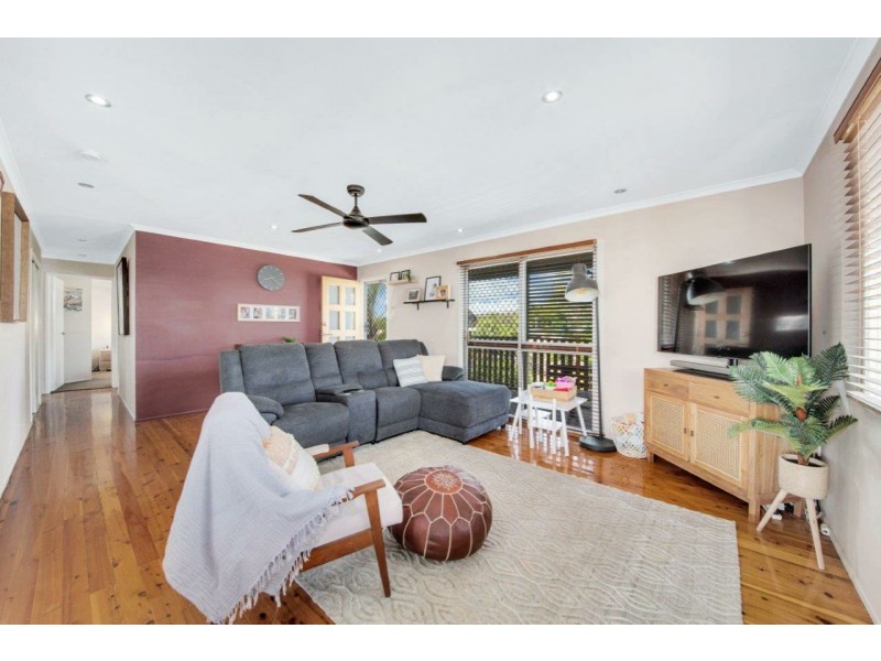 7 Penda Avenue, New Auckland QLD 4680