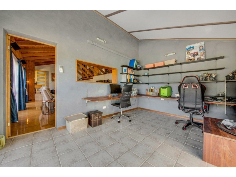 70 Allunga Drive, Glen Eden QLD 4680