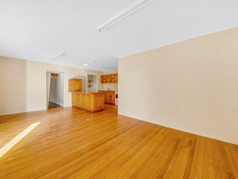 4 Gatcombe Lane, West Gladstone QLD 4680